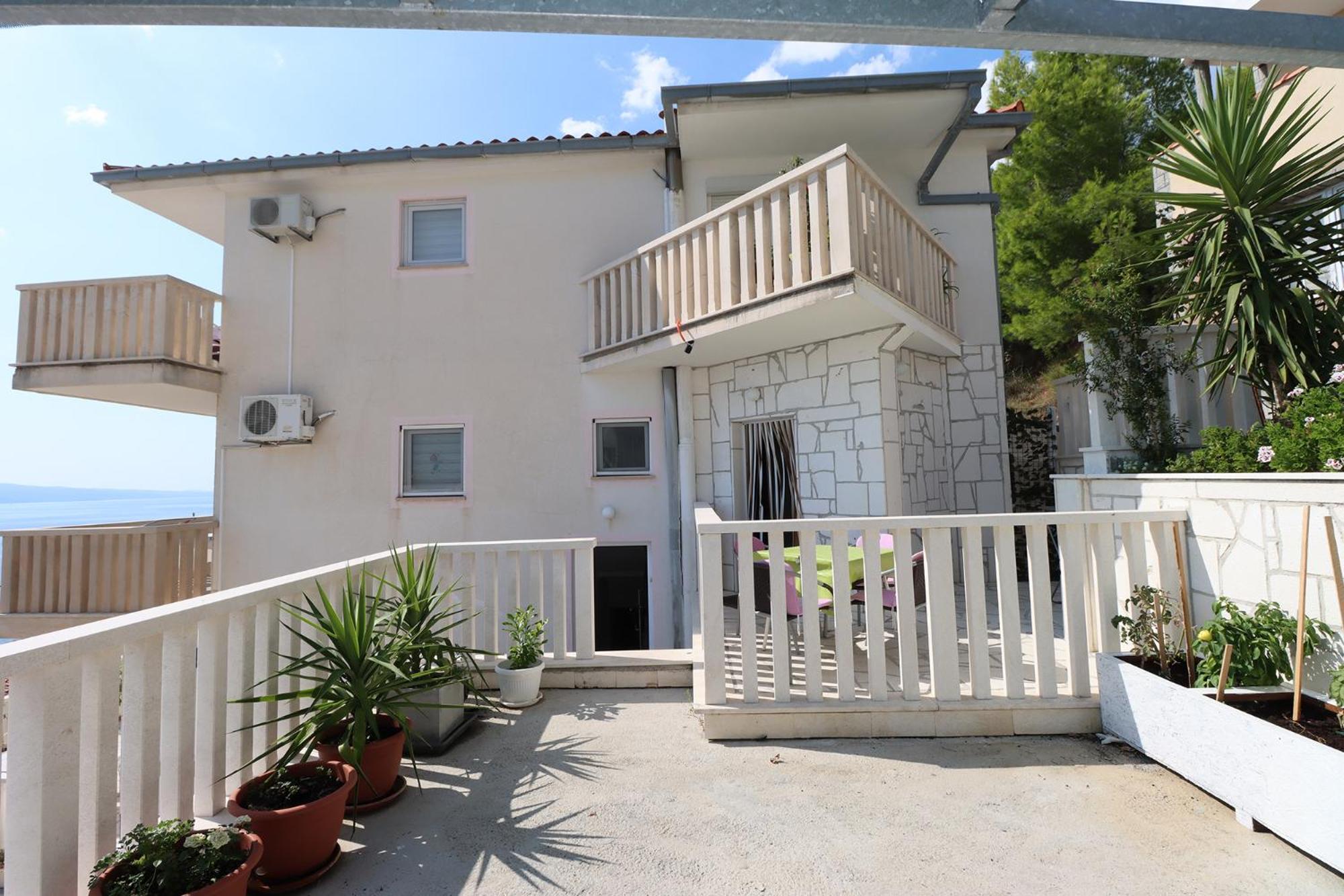 Apartmani Vesna Целина Екстериор снимка