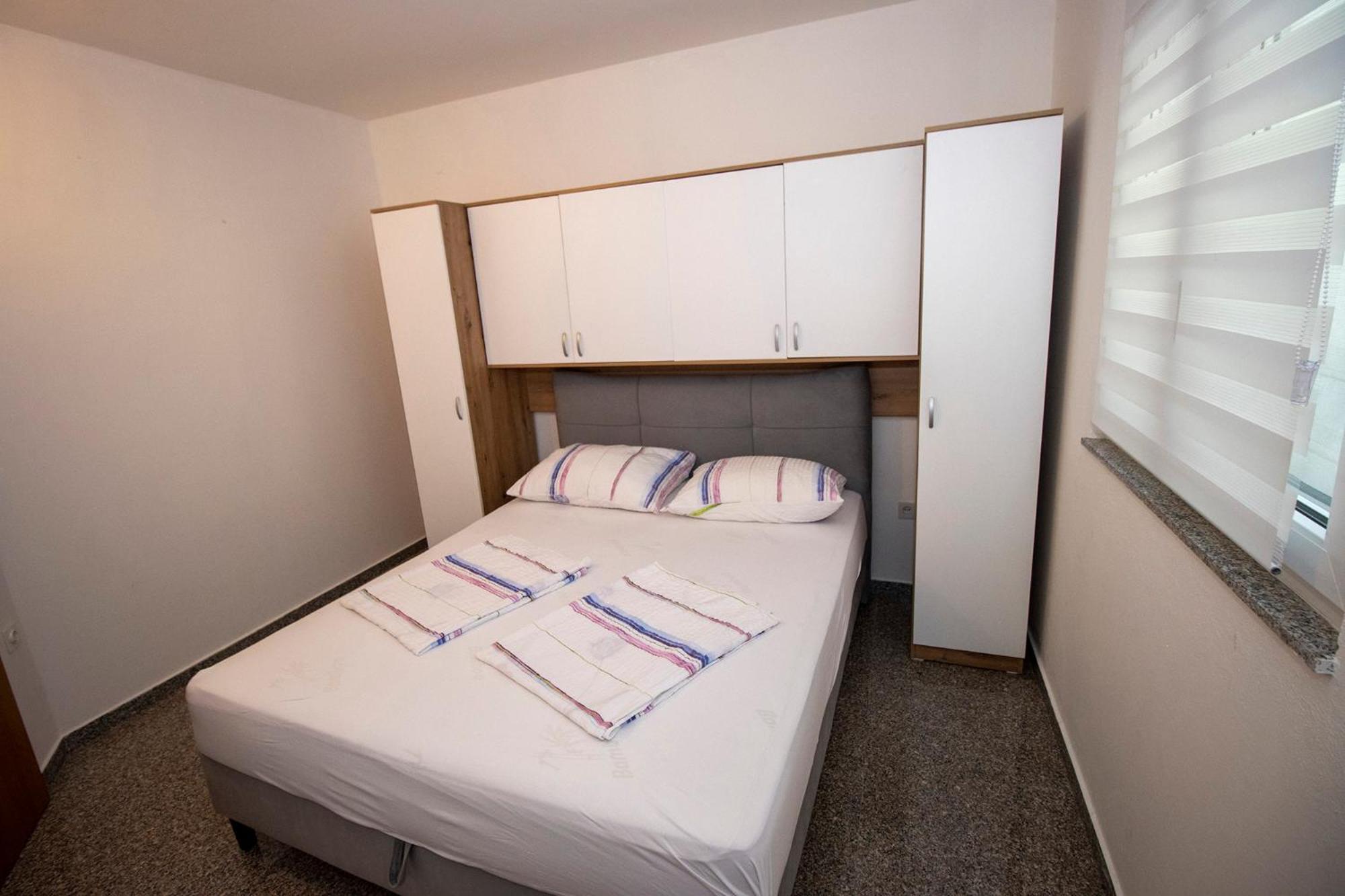 Apartmani Vesna Целина Екстериор снимка