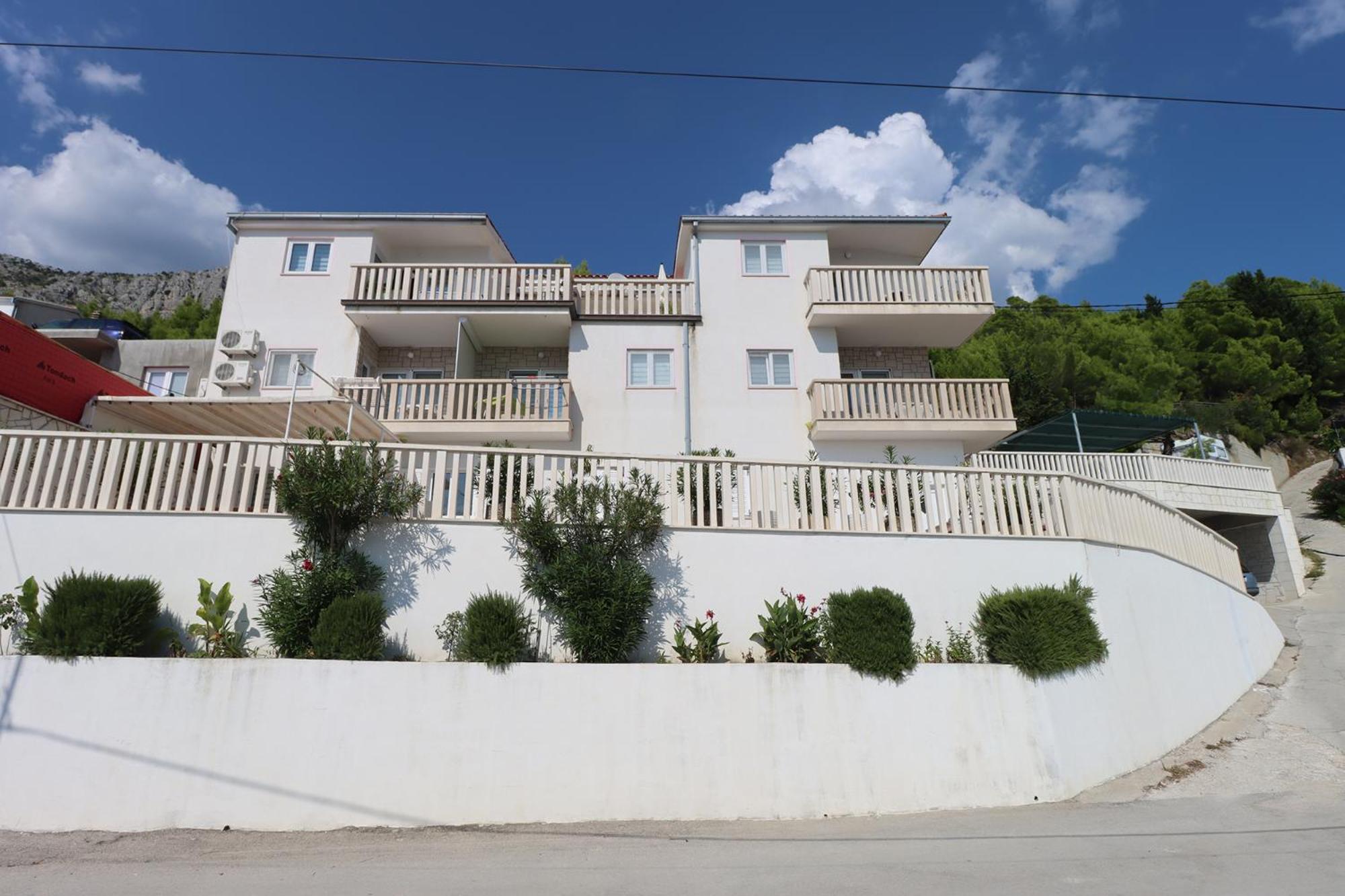 Apartmani Vesna Целина Екстериор снимка