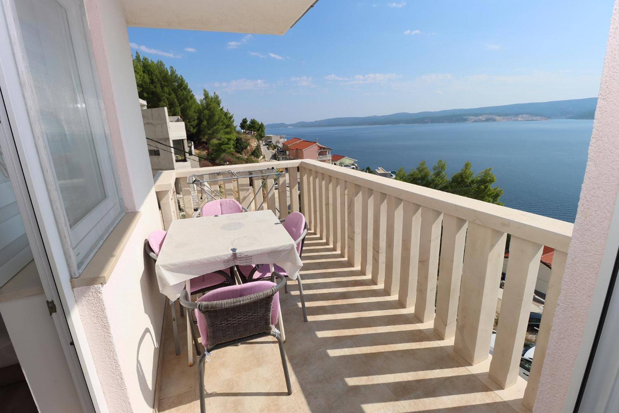 Apartmani Vesna Целина Екстериор снимка