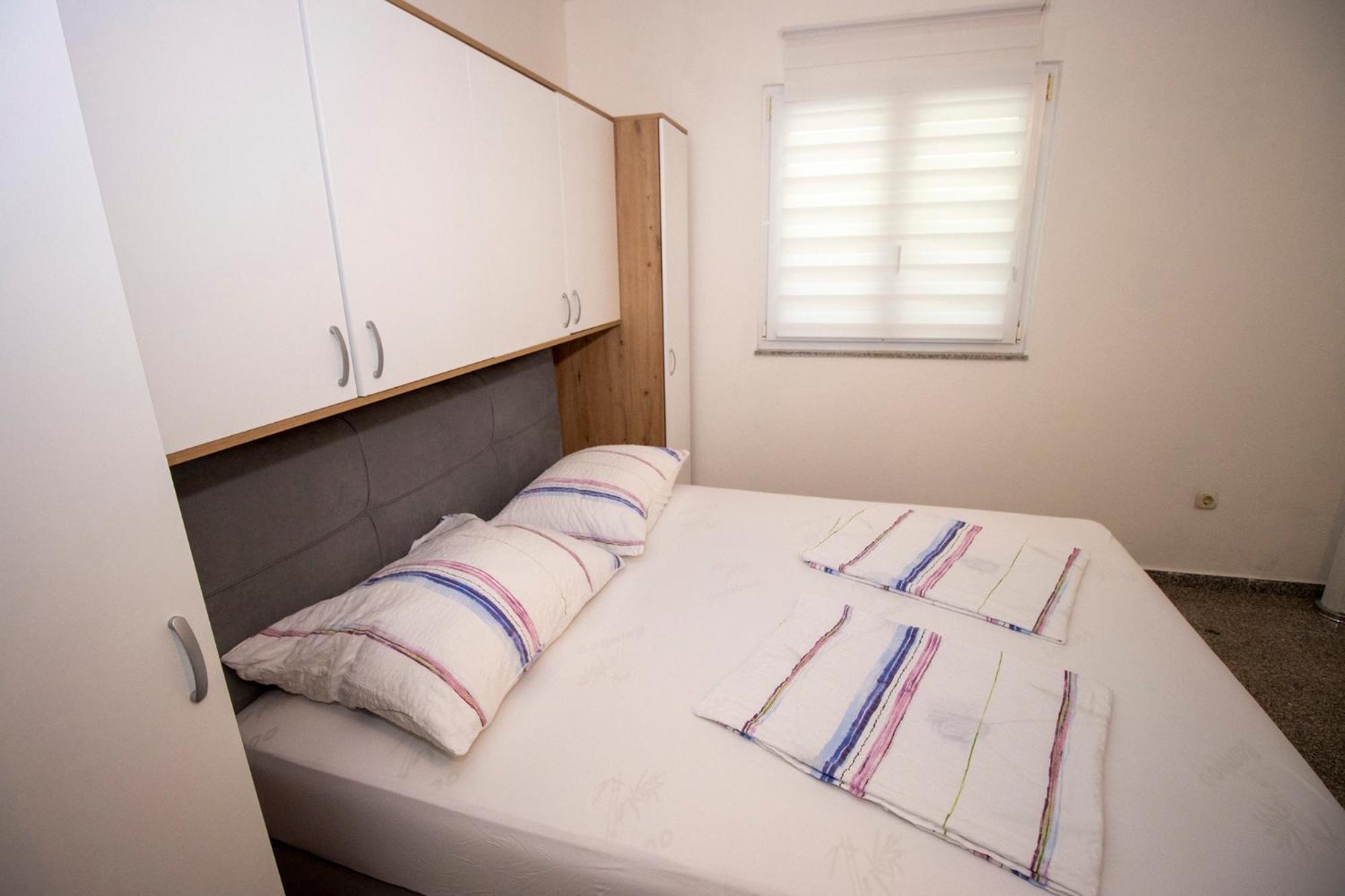 Apartmani Vesna Целина Екстериор снимка