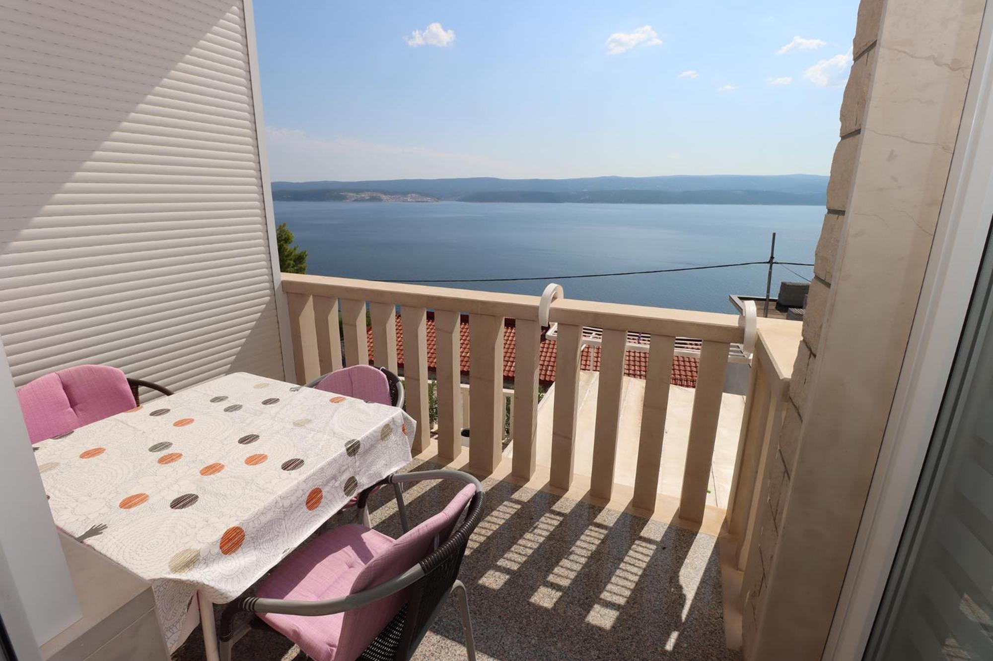 Apartmani Vesna Целина Екстериор снимка