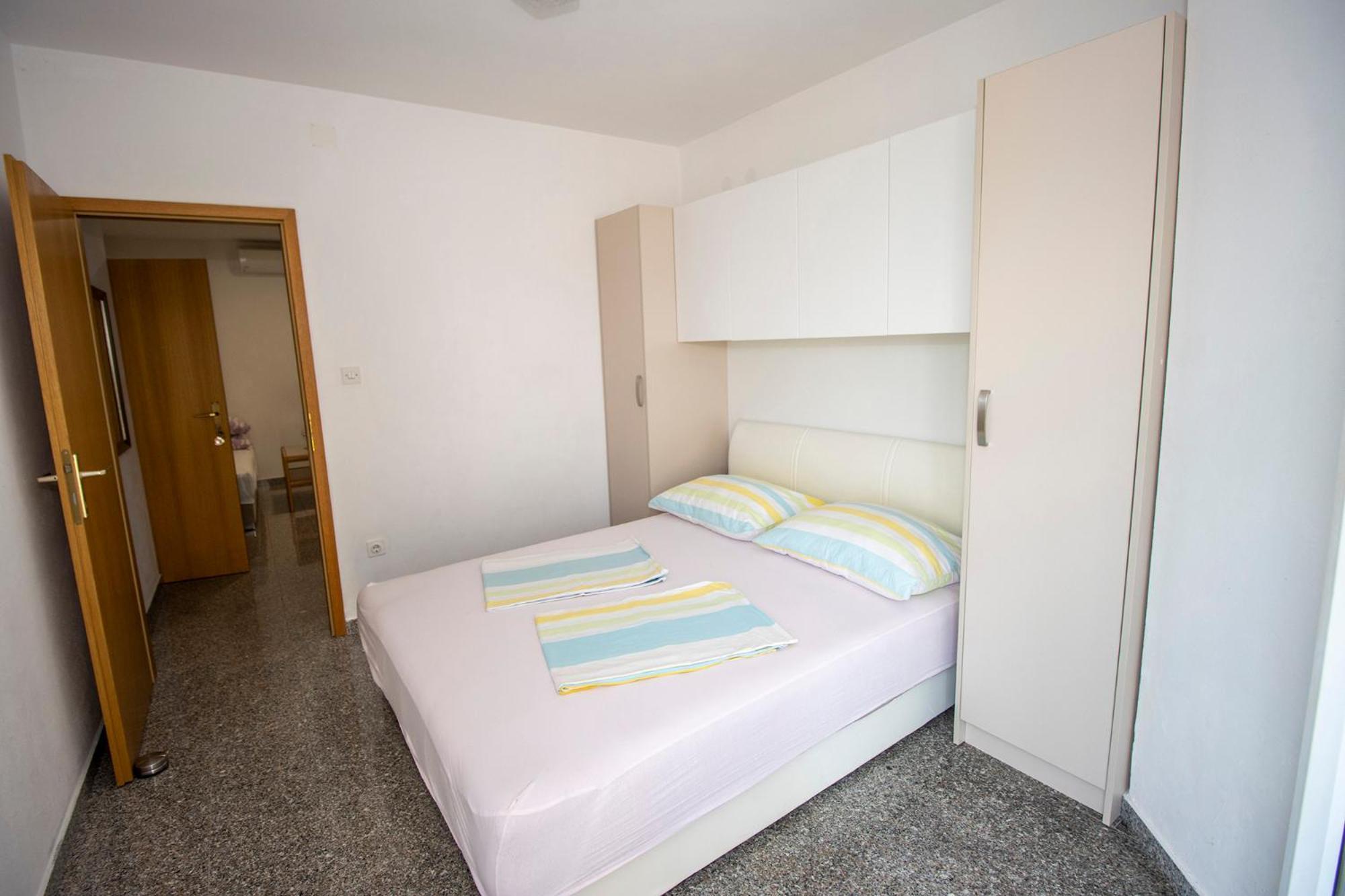 Apartmani Vesna Целина Екстериор снимка