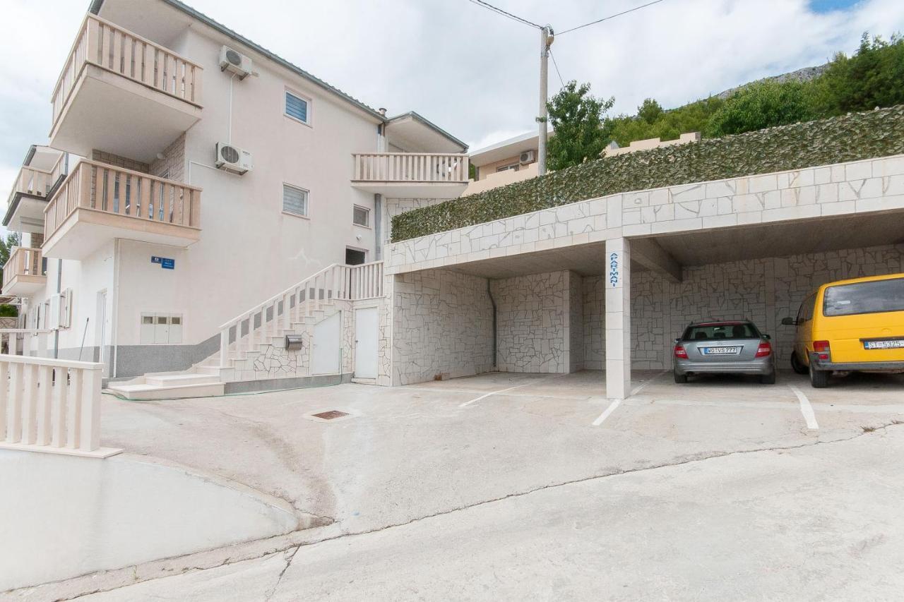 Apartmani Vesna Целина Екстериор снимка
